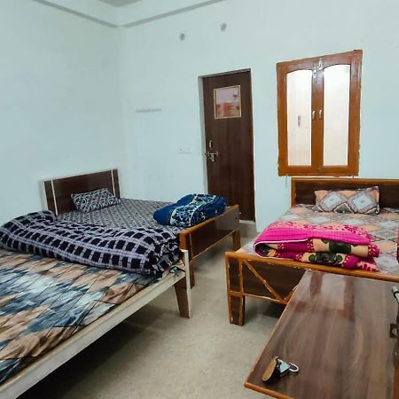 Gopal Sadan-2 Apartman Vrindávan Kültér fotó
