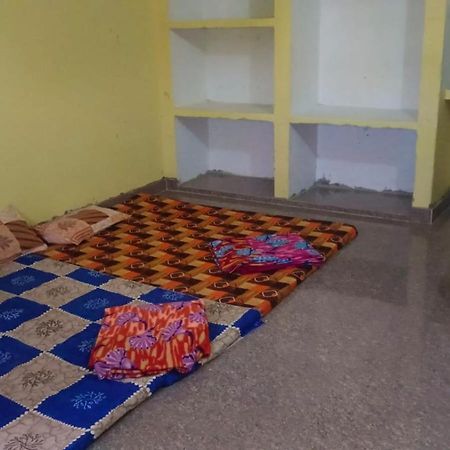 Gopal Sadan-2 Apartman Vrindávan Kültér fotó